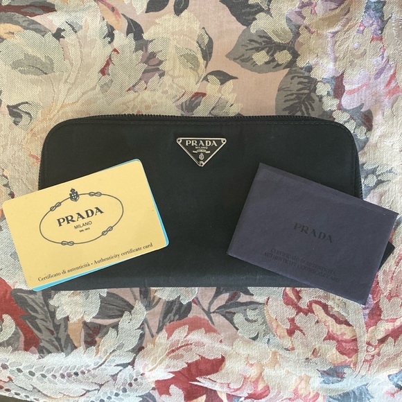 PRADA Logo Plate Long Wallet Tessuto Nylon Saffiano Leather Auth w/Card - Picture 1 of 17